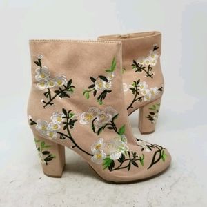 Forever 21 Women Size 10 Pink Bootie Fabric Floral Block Heel Ankle Boot Shoe